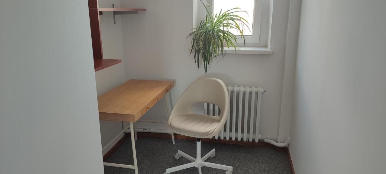 Danube Riverside Apartment With Quite Workplace บราติสลาวา ภายนอก รูปภาพ